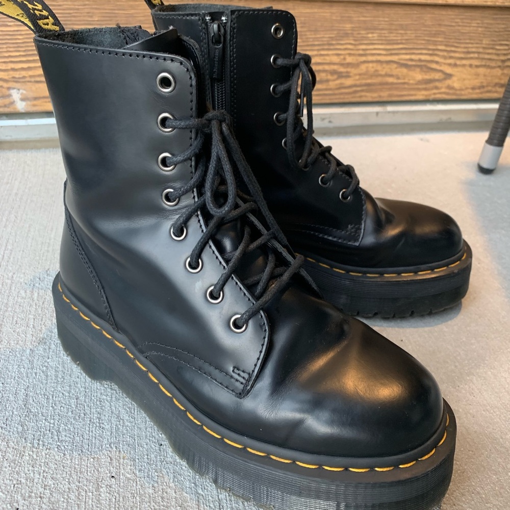 Platform Dr. Martens jadon